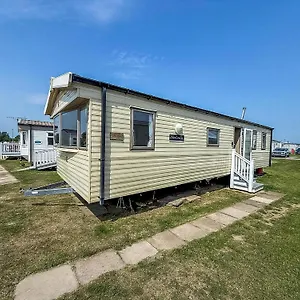  Campsite Lovely 6 Berth Caravan For Hire At Barmston Ref 62062hc